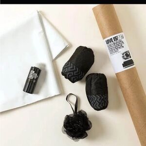 Uncommon Black and White Home Art Mixed Media Set